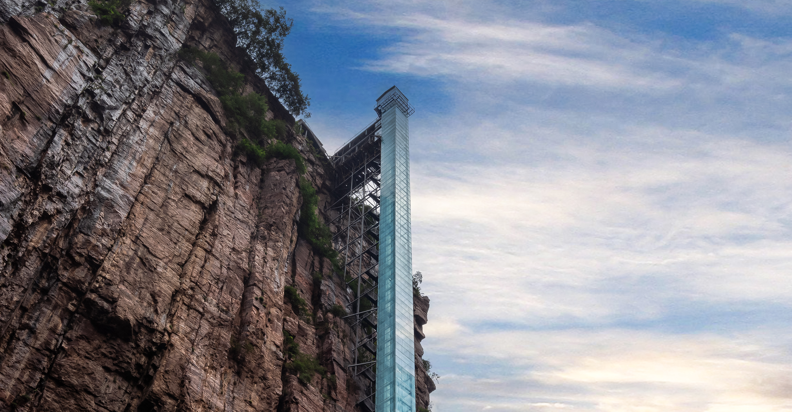 河南新鄉(xiāng)·九蓮山景區(qū)（雙轎廂電梯）